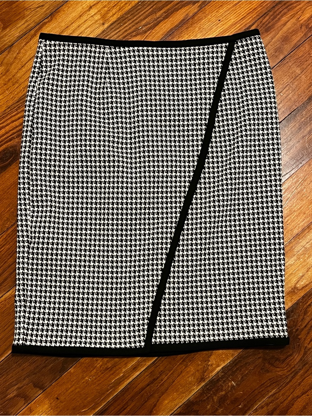 Calvin Klein 8P Black White Houndstooth Faux Wrap Pencil Skirt - Petite Career